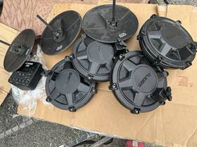 Alesis 789049904035 Nitro Max Kit Eight-piece Electronic Drum
