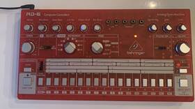 000-ee402-00010 Behringer Rd-6-sb Analog Drum Machine - Red Translucent Lightly Used