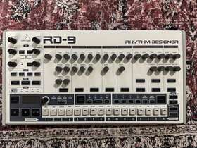 Behringer 653341343734 Rd-9 Analog Drum Machine