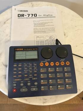 Dr-770 Boss 42353 Dr Rhythm Drum Machine Sequencer With Adapter