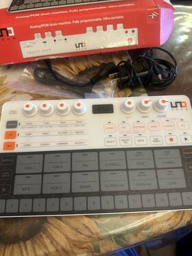 Ik Multimedia 888680963682 Uno Drum Portable Analog/pcm Machine