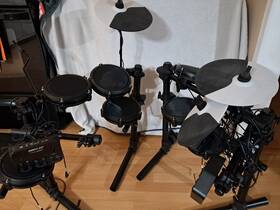Inmusic Brands Inc. 726084649576 2 Alesis Drums Debut Kit Drum Set Quiet Mesh Electric Pads Untested Parts