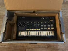 Korg 495911210868 Volca Beats Analog Rhythm Machine W/ Original Box