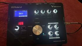 Td-25 Roland 750408405289 V-drums Sound Module - Black/push Button Knob