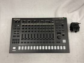 Roland E3s1476 Tr8s Drum Machine Rhythm Performer