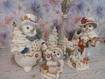 Grandeur Noel Porcelain Snowman Family Collector Edition 2001 Christmas Holiday. Fixed Price $35.99.