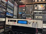 Akai Rack VER1.50 Sampler 16MWORD /8 Outs /scsi Armens. Fixed Price $899.00.