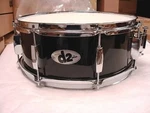 Nos Ddrum D2 Series 5.5" X 14" Snare With Stand In Midnight Black. Fixed Price $79.95.