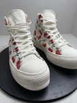 Converse Women's High Top Lift Cherry Blossom Print Chuck Taylor All Star Sz 8.5. Fixed Price $54.99.